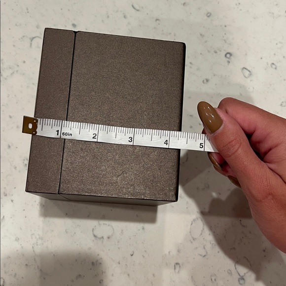 Authentic Gucci EMPTY Watch Box - Picture 7 of 7